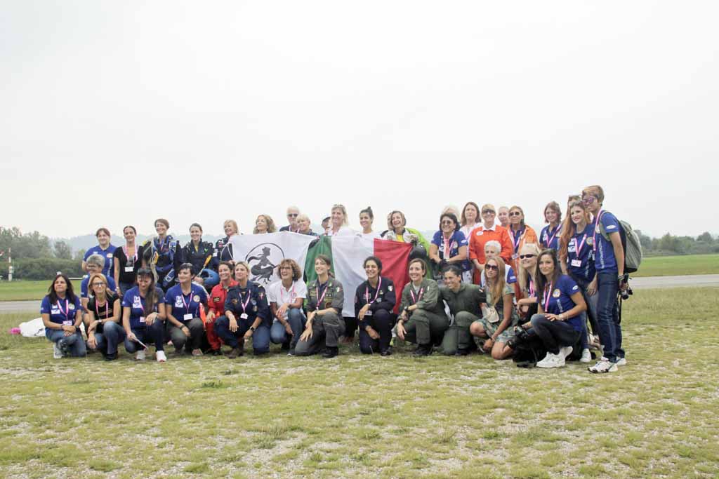 FLYDONNA group photo